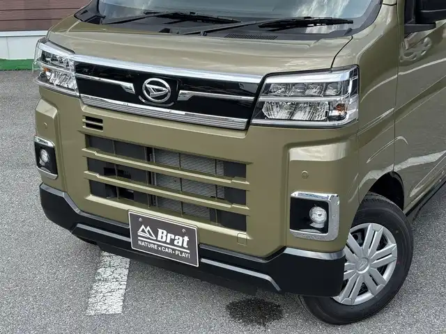 ダイハツ アトレー バン RS 栃木県 2024(令6)年 0.6万km オフビートカーキM スマートアシスト/アダプティブクルーズコントロール/レーンキープコントロール/アダプティブドライビングビーム/オートライト/LEDヘッドラライト/LEDフォグランプ/コーナーセンサー/両側パワースライドドア/プッシュスタート/スマートキー/電動格納ミラー/オートエアコン/リヤヒーター/ポップアップ機構付リヤガラス/サンサンバー(D席バニティミラー付)/オーバーヘッドシェルフ/アクセサリーソケット/大型LED荷室灯