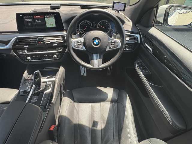 ＢＭＷ ６４０ｉ xDrive グランツーリスモ Mスポーツ 石川県 2018(平30)年 5.6万km 白 サンルーフ/黒革シート/シートベンチレーション/マッサージシート/衝突軽減ブレーキ/アダプティブクルーズコントロール/ブラインドスポットモニター/ヘッドアップディスプレイ/ソフトクローズドア