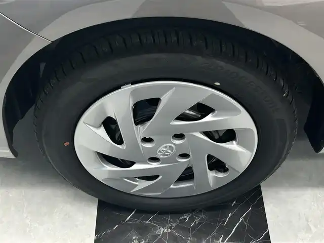 トヨタ カローラ アクシオ EX 千葉県 2025(令7)年 0.1千km アバンギャルドブロンズメタリック プッシュスタート/Toyota Safety Sense/・プリクラッシュセーフティ/・先行車発進告知機能/・レーンディパーチャーアラート（LDA)/・オートマチックハイビーム/電動格納ミラー/ウインカーミラー /LEDヘッドライト/リアワイパー/スペアタイヤ/ナノイーエアコン/保証書/取扱説明書/スペアキー