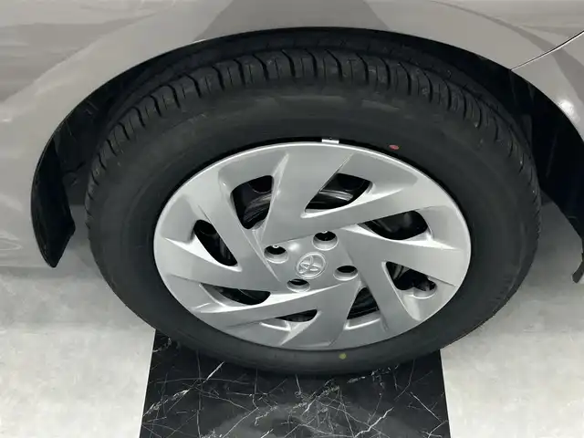 トヨタ カローラ アクシオ EX 千葉県 2025(令7)年 0.1千km アバンギャルドブロンズメタリック プッシュスタート/Toyota Safety Sense/・プリクラッシュセーフティ/・先行車発進告知機能/・レーンディパーチャーアラート（LDA)/・オートマチックハイビーム/電動格納ミラー/ウインカーミラー /LEDヘッドライト/リアワイパー/スペアタイヤ/ナノイーエアコン/保証書/取扱説明書/スペアキー