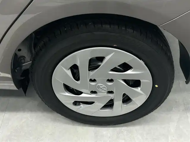 トヨタ カローラ アクシオ EX 千葉県 2025(令7)年 0.1千km アバンギャルドブロンズメタリック プッシュスタート/Toyota Safety Sense/・プリクラッシュセーフティ/・先行車発進告知機能/・レーンディパーチャーアラート（LDA)/・オートマチックハイビーム/電動格納ミラー/ウインカーミラー /LEDヘッドライト/リアワイパー/スペアタイヤ/ナノイーエアコン/保証書/取扱説明書/スペアキー