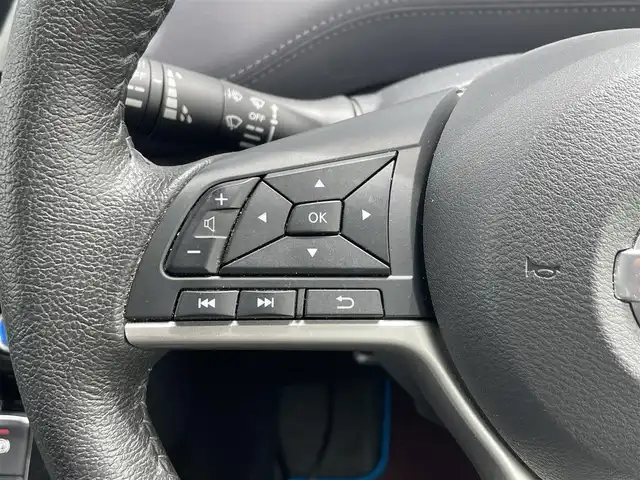 日産 セレナ e－パワー ハイウェイスター V 滋賀県 2022(令4)年 2.5万km ダイヤモンドブラック carrozzeriaナビ/(Bluetooth/フルセグ/CD/DVD/HDMI)/プロパイロット/・インテリジェントクルーズコントロール/衝突軽減ブレーキ/レーンキープアシスト/アラウンドビューモニター/ブラインドスポットモニター/標識認識/両側電動スライドドア/電動パーキング/ブレーキホールド/Autoハイビーム/LEDオートライト/デジタルインナーミラー/コーナーセンサー/防水シート/スペアキー/ドアバイザー