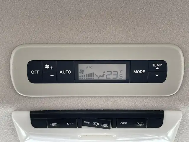 日産 セレナ e－パワー ハイウェイスター V 滋賀県 2022(令4)年 2.5万km ダイヤモンドブラック carrozzeriaナビ/(Bluetooth/フルセグ/CD/DVD/HDMI)/プロパイロット/・インテリジェントクルーズコントロール/衝突軽減ブレーキ/レーンキープアシスト/アラウンドビューモニター/ブラインドスポットモニター/標識認識/両側電動スライドドア/電動パーキング/ブレーキホールド/Autoハイビーム/LEDオートライト/デジタルインナーミラー/コーナーセンサー/防水シート/スペアキー/ドアバイザー