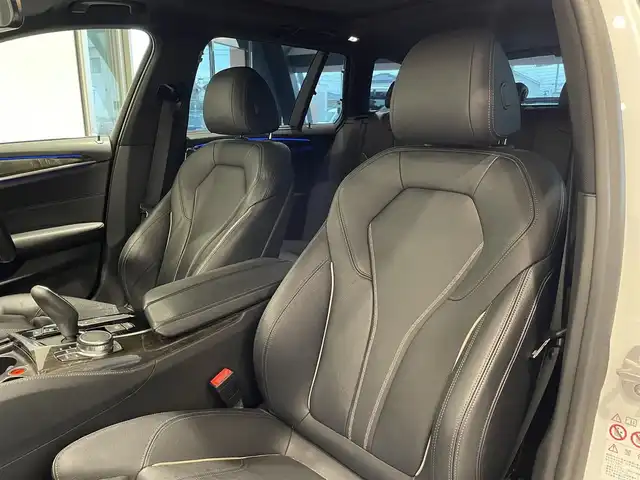 ＢＭＷ ５３０ｉ ツーリング Mスポーツ 愛知県 2017(平29)年 5.8万km アルピンホワイトⅢ パノラミックＳ／Ｒ　/ブラックレザーシート　/全席シートヒーター　/純正ナビ　/Ｂｌｕｅｔｏｏｔｈ　/フルセグＴＶ　/バックカメラ　/インテリジェントセーフティー/ＡＣＣ　/ＬＫＡ　/ＰＤＣ　/ドライブレコーダー　/ＥＴＣ/パワーバックドア/プッシュスタート/ウィンカーミラー/アイドリングストップ