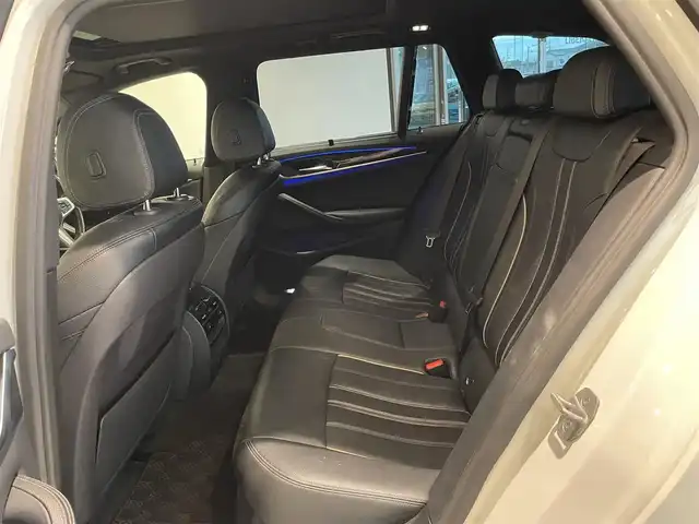 ＢＭＷ ５３０ｉ ツーリング Mスポーツ 愛知県 2017(平29)年 5.8万km アルピンホワイトⅢ パノラミックＳ／Ｒ　/ブラックレザーシート　/全席シートヒーター　/純正ナビ　/Ｂｌｕｅｔｏｏｔｈ　/フルセグＴＶ　/バックカメラ　/インテリジェントセーフティー/ＡＣＣ　/ＬＫＡ　/ＰＤＣ　/ドライブレコーダー　/ＥＴＣ/パワーバックドア/プッシュスタート/ウィンカーミラー/アイドリングストップ