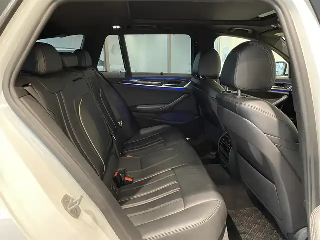 ＢＭＷ ５３０ｉ ツーリング Mスポーツ 愛知県 2017(平29)年 5.8万km アルピンホワイトⅢ パノラミックＳ／Ｒ　/ブラックレザーシート　/全席シートヒーター　/純正ナビ　/Ｂｌｕｅｔｏｏｔｈ　/フルセグＴＶ　/バックカメラ　/インテリジェントセーフティー/ＡＣＣ　/ＬＫＡ　/ＰＤＣ　/ドライブレコーダー　/ＥＴＣ/パワーバックドア/プッシュスタート/ウィンカーミラー/アイドリングストップ