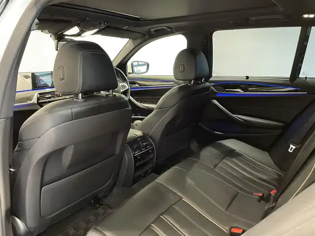 ＢＭＷ ５３０ｉ ツーリング Mスポーツ 愛知県 2017(平29)年 5.8万km アルピンホワイトⅢ パノラミックＳ／Ｒ　/ブラックレザーシート　/全席シートヒーター　/純正ナビ　/Ｂｌｕｅｔｏｏｔｈ　/フルセグＴＶ　/バックカメラ　/インテリジェントセーフティー/ＡＣＣ　/ＬＫＡ　/ＰＤＣ　/ドライブレコーダー　/ＥＴＣ/パワーバックドア/プッシュスタート/ウィンカーミラー/アイドリングストップ