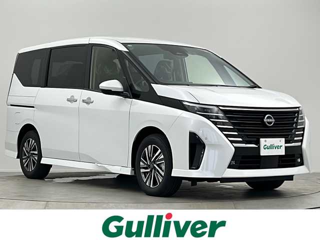 日産 セレナ e－パワー ハイウェイスター V 大阪府 2025(令7)年 0.1千km プリズムホワイト 登録済未使用車/純正ナビ/・フルセグTV/・Bluetooth/・HDMI/・USB接続/プロパイロット/ブラインドスポットモニター/アラウンドビューモニター/衝突軽減システム/オートマチックハイビーム/ハンドル支援/置く充電/ビルトインETC/保証書/取扱説明書/点検記録簿
