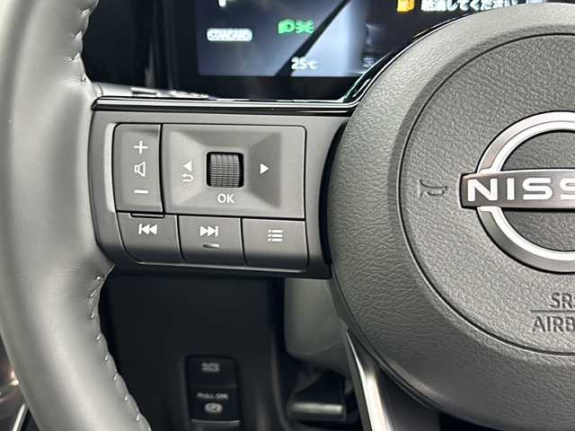 日産 セレナ e－パワー ハイウェイスター V 大阪府 2025(令7)年 0.1千km プリズムホワイト 登録済未使用車/純正ナビ/・フルセグTV/・Bluetooth/・HDMI/・USB接続/プロパイロット/ブラインドスポットモニター/アラウンドビューモニター/衝突軽減システム/オートマチックハイビーム/ハンドル支援/置く充電/ビルトインETC/保証書/取扱説明書/点検記録簿