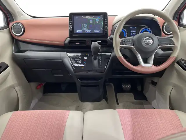 日産 デイズ ボレロ 栃木県 2019(平31)年 5.3万km ピンクⅡ 純正9インチナビ(MM318D-L)/(フルセグTV・Bluetooth・CD・DVD・USB)/全方位カメラ/バックカメラ/衝突軽減ブレーキ/前後コーナーセンサー/ETC/アイドリングストップ/ハロゲンヘッドランプ/オートライト/純正アルミホイール/純正フロアマット/スマートキー/スペアキー1本/ハーフレザーシート