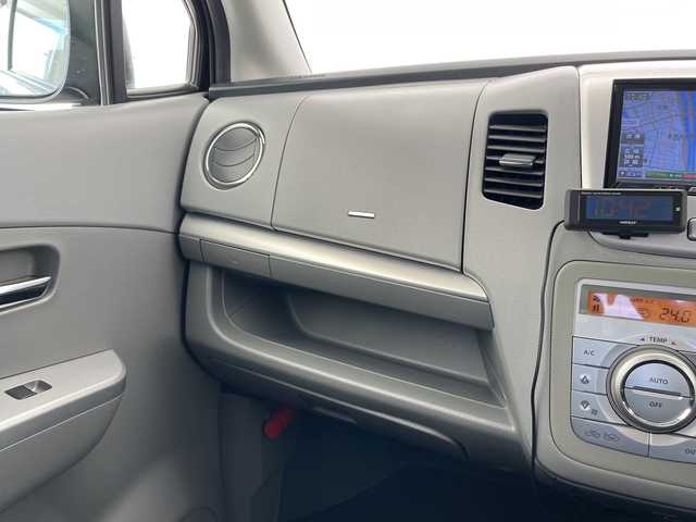 スズキ ワゴンＲ FX－LTD 愛知県 2012(平24)年 5万km シルキーシルバーメタリック SDナビ/純正アルミホイール/ETC/ドライブレコーダー/フルセグ/CD DVD/Bluetooth/スマートキー/プッシュスタート