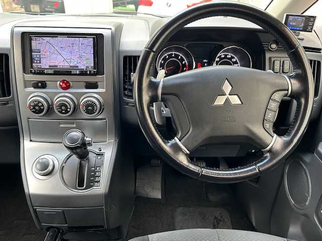 三菱 デリカＤ：５ G－Power package 東京都 2010(平22)年 8.5万km クールシルバーメタリック/サーストングレー ４WD/社外メモリーナビ/フルセグTV/CD/DVD/Bluetooth/バックカメラ/両側パワースライドドア/LEDライト/フォグランプ/ドライブレコーダー/ETC/スマートキー/保証書/取扱説明書