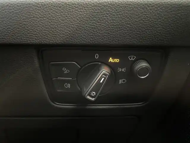 フォルクスワーゲン アルテオン Rライン 4M アドバンス 千葉県 2018(平30)年 6.1万km ターメリックイエロー Rライン/ターボ/サンルーフ（開閉可能）/黒革シート/プリクラッシュブレーキシステム/アダプティブクルーズコントロール/レーンキープアシスト/レーンチェンジアシストシステム/アラウンドビューカメラ/駐車支援システム/パークディスタントコントロール/LED ヘッドライト/シートマッサージ機能（運転席）/純正”Discover Pro”9.2インチナビ/・DVD/CD/BTオーディオ/フルセグTV/ラジオ/電動リアゲート/シートヒーター/ETC2.0/オートホールド/スマートキー/プッシュスタート/ドライブレコーダー/LEDヘッドランプ/保証書/取説/スペアキー