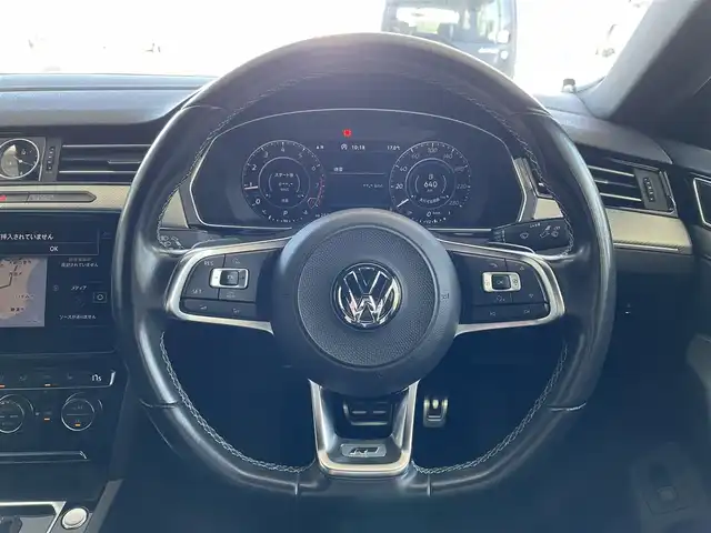 フォルクスワーゲン アルテオン Rライン 4M アドバンス 千葉県 2018(平30)年 6.1万km ターメリックイエロー Rライン/ターボ/サンルーフ（開閉可能）/黒革シート/プリクラッシュブレーキシステム/アダプティブクルーズコントロール/レーンキープアシスト/レーンチェンジアシストシステム/アラウンドビューカメラ/駐車支援システム/パークディスタントコントロール/LED ヘッドライト/シートマッサージ機能（運転席）/純正”Discover Pro”9.2インチナビ/・DVD/CD/BTオーディオ/フルセグTV/ラジオ/電動リアゲート/シートヒーター/ETC2.0/オートホールド/スマートキー/プッシュスタート/ドライブレコーダー/LEDヘッドランプ/保証書/取説/スペアキー