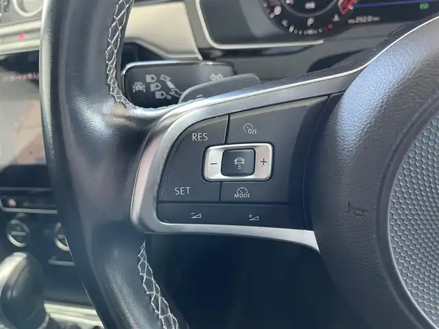 フォルクスワーゲン アルテオン Rライン 4M アドバンス 千葉県 2018(平30)年 6.1万km ターメリックイエロー Rライン/ターボ/サンルーフ（開閉可能）/黒革シート/プリクラッシュブレーキシステム/アダプティブクルーズコントロール/レーンキープアシスト/レーンチェンジアシストシステム/アラウンドビューカメラ/駐車支援システム/パークディスタントコントロール/LED ヘッドライト/シートマッサージ機能（運転席）/純正”Discover Pro”9.2インチナビ/・DVD/CD/BTオーディオ/フルセグTV/ラジオ/電動リアゲート/シートヒーター/ETC2.0/オートホールド/スマートキー/プッシュスタート/ドライブレコーダー/LEDヘッドランプ/保証書/取説/スペアキー