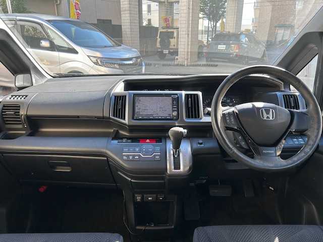 ホンダ ステップワゴン スパーダ Z HDDナビED 東京都 2011(平23)年 3.9万km プレミアムブラキッシュパール 純正ナビ/(フルセグTV/DVD/CD/USB)/フリップダウンモニター(Gahter)/両側パワースライドドア/バックカメラ/ETC/前ドライブレコーダー/純正フロアマット/電格ミラー/ステアリングスイッチ/保証書/ワンオーナー/スペアキー1本