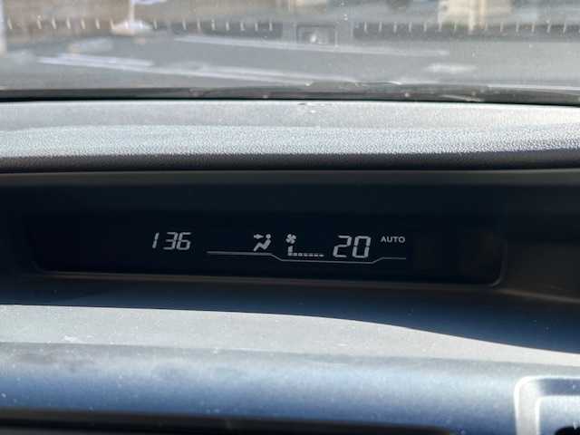 ホンダ ステップワゴン スパーダ Z HDDナビED 東京都 2011(平23)年 3.9万km プレミアムブラキッシュパール 純正ナビ/(フルセグTV/DVD/CD/USB)/フリップダウンモニター(Gahter)/両側パワースライドドア/バックカメラ/ETC/前ドライブレコーダー/純正フロアマット/電格ミラー/ステアリングスイッチ/保証書/ワンオーナー/スペアキー1本