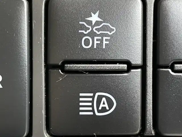 ダイハツ タント カスタム X トップED SA Ⅲ 福岡県 2017(平29)年 6.5万km パールホワイトⅢ スマートアシスト/純正ナビ（ＮＳＺＰ－Ｗ６７Ｄ）　/バックカメラ　/パワースライドドア　/シートヒーター　/オートハイビーム　/フルセグ　/アイドリングストップ　/ＬＥＤオートライト　/スマートキー　/プッシュスタート