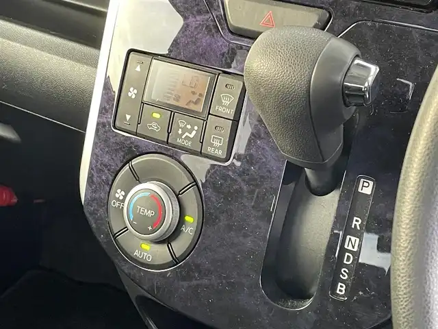 ダイハツ タント カスタム X トップED SA Ⅲ 福岡県 2017(平29)年 6.5万km パールホワイトⅢ スマートアシスト/純正ナビ（ＮＳＺＰ－Ｗ６７Ｄ）　/バックカメラ　/パワースライドドア　/シートヒーター　/オートハイビーム　/フルセグ　/アイドリングストップ　/ＬＥＤオートライト　/スマートキー　/プッシュスタート