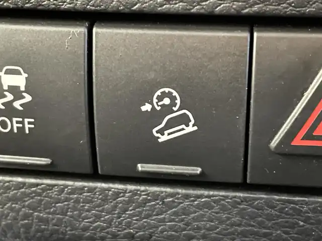 クライスラー・ジープ ジープ ラングラー アンリミテッド ポーラED 岩手県 2014(平26)年 11万km ブライトホワイト 150台限定車/トランスファー付き４WD/専用ブラックレザーシート/ホワイトパールインテリア/ボディ同色ハードタイヤカバー/ALPINE製プレミアムスピーカー/前席シートヒーター/ラバーフロアマット/クルーズコントロール/MTモード付AT/ヒルディセントコントロール/オートエアコン/自動防眩ミラー/ストラーダナビ/フルセグTV/バックカメラ・サイドカメラ/ETC/ステアリングスイッチ/オートライト/フォグランプ/純正18インチアルミホイール