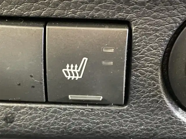 クライスラー・ジープ ジープ ラングラー アンリミテッド ポーラED 岩手県 2014(平26)年 11万km ブライトホワイト 150台限定車/トランスファー付き４WD/専用ブラックレザーシート/ホワイトパールインテリア/ボディ同色ハードタイヤカバー/ALPINE製プレミアムスピーカー/前席シートヒーター/ラバーフロアマット/クルーズコントロール/MTモード付AT/ヒルディセントコントロール/オートエアコン/自動防眩ミラー/ストラーダナビ/フルセグTV/バックカメラ・サイドカメラ/ETC/ステアリングスイッチ/オートライト/フォグランプ/純正18インチアルミホイール