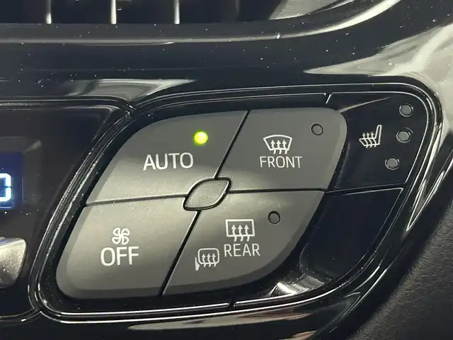 トヨタ Ｃ－ＨＲ G 大阪府 2017(平29)年 1万km ブラックマイカ モデリスタエアロ　9型ナビ　バックカメラ　Bluetooth　フルセグTV DVD再生　トヨタセーフティーセンス　レーダークルーズ　BSM シートヒーター　オートライト　LEDヘッドライト　スマートキー2本