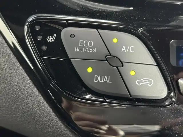 トヨタ Ｃ－ＨＲ G 大阪府 2017(平29)年 1万km ブラックマイカ モデリスタエアロ　9型ナビ　バックカメラ　Bluetooth　フルセグTV DVD再生　トヨタセーフティーセンス　レーダークルーズ　BSM シートヒーター　オートライト　LEDヘッドライト　スマートキー2本