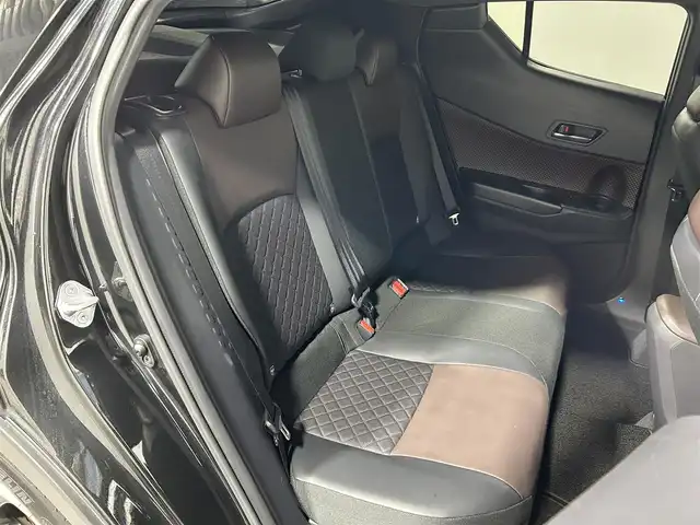 トヨタ Ｃ－ＨＲ G 大阪府 2017(平29)年 1万km ブラックマイカ モデリスタエアロ　9型ナビ　バックカメラ　Bluetooth　フルセグTV DVD再生　トヨタセーフティーセンス　レーダークルーズ　BSM シートヒーター　オートライト　LEDヘッドライト　スマートキー2本