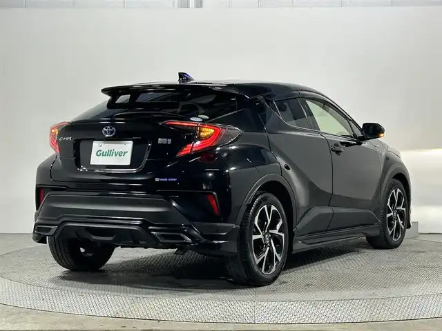 トヨタ Ｃ－ＨＲ G 大阪府 2017(平29)年 1万km ブラックマイカ モデリスタエアロ　9型ナビ　バックカメラ　Bluetooth　フルセグTV DVD再生　トヨタセーフティーセンス　レーダークルーズ　BSM シートヒーター　オートライト　LEDヘッドライト　スマートキー2本