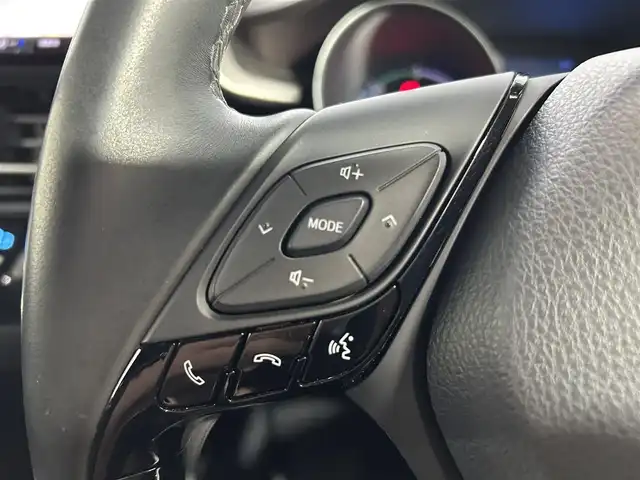 トヨタ Ｃ－ＨＲ G 大阪府 2017(平29)年 1万km ブラックマイカ モデリスタエアロ　9型ナビ　バックカメラ　Bluetooth　フルセグTV DVD再生　トヨタセーフティーセンス　レーダークルーズ　BSM シートヒーター　オートライト　LEDヘッドライト　スマートキー2本