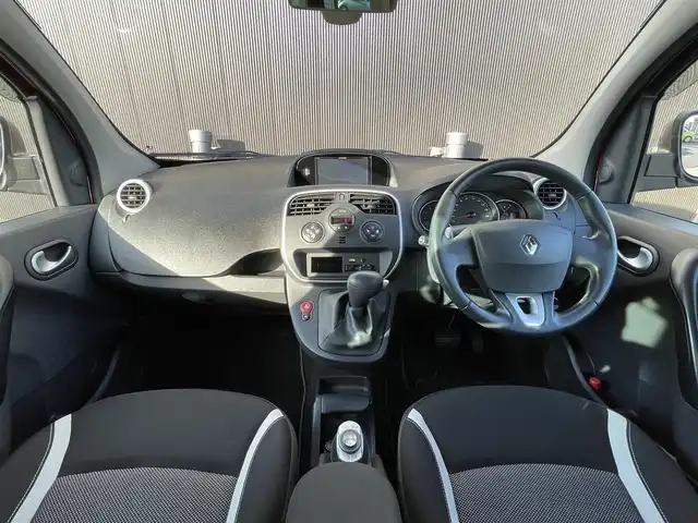 ルノー カングー アクティフ ペイザージュ 長野県 2016(平28)年 5.7万km 赤 電動サイドステップ /カロッツェリア2DINナビ /　フルセグTV bluetooth CD DVD/バックカメラ /ETC /両側スライドドア /シートバックテーブル /オートエアコン /USB /キーレス /ルーフレール/コンソール /革巻きステアリング