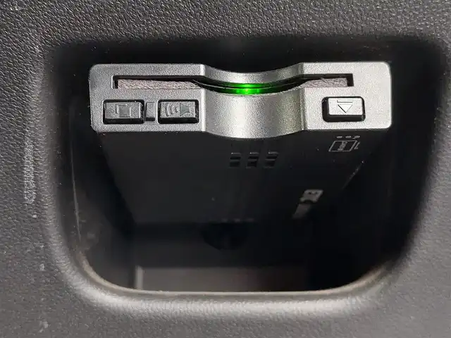 ダイハツ ムーヴ カスタム X ハイパー SAⅡ 東京都 2017(平29)年 7.7万km ブラックマイカメタリック スマートアシスト2/純正8インチナビ（NSZN-X67D）/社外ドライブレコーダー/バックカメラ/ETC/USB/HDMI/純正フロアマット/純正アルミホイール/ドアバイザー/LEDヘッドライト