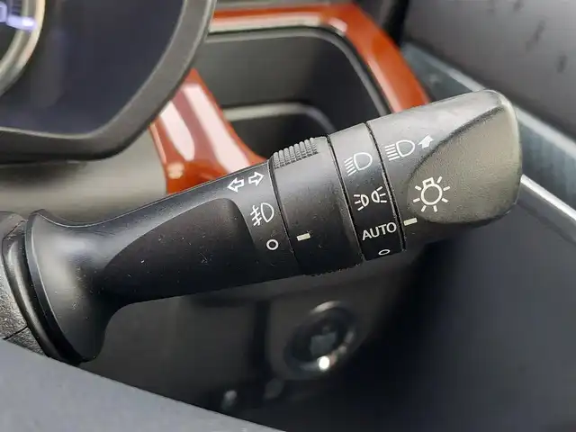 ダイハツ ムーヴ カスタム X ハイパー SAⅡ 東京都 2017(平29)年 7.7万km ブラックマイカメタリック スマートアシスト2/純正8インチナビ（NSZN-X67D）/社外ドライブレコーダー/バックカメラ/ETC/USB/HDMI/純正フロアマット/純正アルミホイール/ドアバイザー/LEDヘッドライト