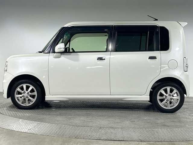 トヨタ ピクシススペース カスタム X 神奈川県 2012(平24)年 8万km パールホワイトⅢ 純正7型SDナビゲーション【NSZT-W62G】/フルセグ　CD DVD　AM FM　SD　DS　Bluetooth/バックカメラ/エコアイドル/社外前方ドライブレコーダー/キーレスエントリー/スマートキー/電格ウインカーミラー/HIDヘッドランプ/フロントフォグ/純正サイド/リアスポイラー/純正14インチアルミホイール