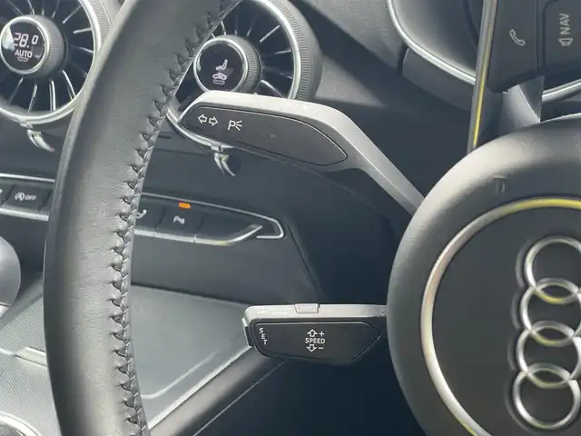 アウディ ＴＴクーペ 1．8TFSI 1st E 山梨県 2016(平28)年 5.3万km グレイシアホワイトメタリック Ｓラインエクステリア　/ＬＥＤ　/バーチャルＣＰ　/ＭＭＩナビ　/Ｂカメラ　/アシスタンスＰ　/フルセグＴＶ　/ＢＴ　/ＭＴ付ＡＴ　/ＥＴＣ　/ＡＡＣ　/クルコン　/スマートＫ　/取説　/保証書　/スペアＫ