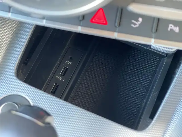 アウディ ＴＴクーペ 1．8TFSI 1st E 山梨県 2016(平28)年 5.3万km グレイシアホワイトメタリック Ｓラインエクステリア　/ＬＥＤ　/バーチャルＣＰ　/ＭＭＩナビ　/Ｂカメラ　/アシスタンスＰ　/フルセグＴＶ　/ＢＴ　/ＭＴ付ＡＴ　/ＥＴＣ　/ＡＡＣ　/クルコン　/スマートＫ　/取説　/保証書　/スペアＫ