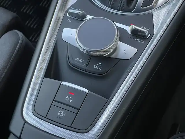 アウディ ＴＴクーペ 1．8TFSI 1st E 山梨県 2016(平28)年 5.3万km グレイシアホワイトメタリック Ｓラインエクステリア　/ＬＥＤ　/バーチャルＣＰ　/ＭＭＩナビ　/Ｂカメラ　/アシスタンスＰ　/フルセグＴＶ　/ＢＴ　/ＭＴ付ＡＴ　/ＥＴＣ　/ＡＡＣ　/クルコン　/スマートＫ　/取説　/保証書　/スペアＫ