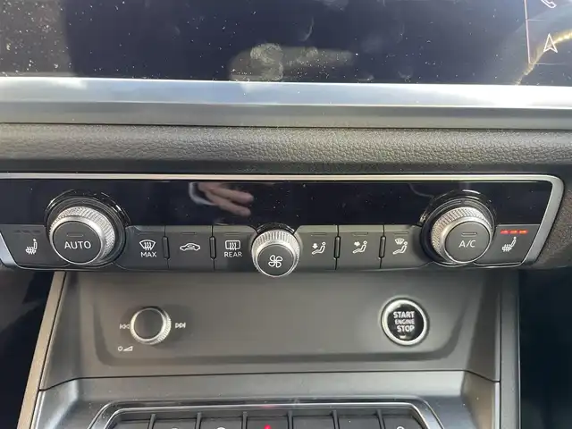 アウディ Ｑ３ 35TFSI Sライン 栃木県 2022(令4)年 4.1万km グレー クロノスグレーメタリック　/ブラックスタイリングパッケージ  /プラスパッケージ /コンビニエンス＆アシスタンスパッケージ /19インチOPアルミ /バーチャルコックピッド /全周囲カメラ /前後ドラレコ /アダプティブクルーズ/パワーバックドア/スペアキー/LED/ETC