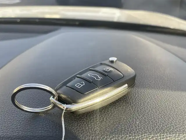 アウディ Ｑ３ 35TFSI Sライン 栃木県 2022(令4)年 4.1万km グレー クロノスグレーメタリック　/ブラックスタイリングパッケージ  /プラスパッケージ /コンビニエンス＆アシスタンスパッケージ /19インチOPアルミ /バーチャルコックピッド /全周囲カメラ /前後ドラレコ /アダプティブクルーズ/パワーバックドア/スペアキー/LED/ETC