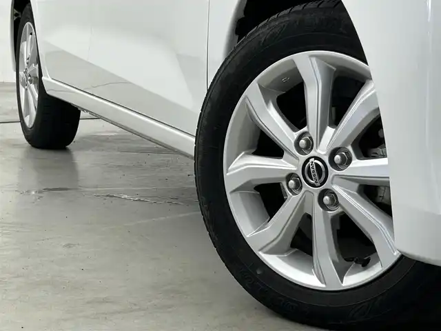 日産 デイズ X 福岡県 2023(令5)年 2.5万km ホワイトパール 社外ナビ（Ｂｌｕｅｔｏｏｔｈ）　/バックカメラ　/ＥＴＣ　/コーナーセンサー　/エマージェンシーブレーキ　/レーンキープ　/先行車発進お知らせ　/アイドリングストップ　/ステアリングリモコン　/純正１４インチＡＷ