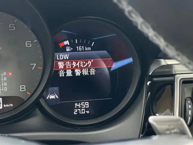 ポルシェ マカン S 山梨県 2016(平28)年 6.9万km 白 黒半革/純正PCMナビ/ポルシェエントリー/バックカメラ/Bluetooth/HIDヘッドライト/オートライト/ETC2.0/サイドカメラ/電動リアゲート/コーナーセンサー/レーンキープ/純正18インチAW/スペアキー/保証書
