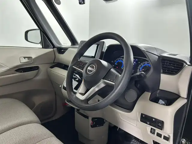日産 ルークス 佐賀県 2023(令5)年 0.9万km ブラック 社外7インチナビ【MDV-D310】/【Bluetooth】/全方位カメラ/衝突被害軽減システム/先行車発進お知らせ機能/ロードサインアシスト/クリアランスソナー/デジタルインナールームミラー/オートライト/前方ドライブレコーダー/ETC/LEDヘッドライト/助手席側パワースライドドア/ベンチシート/プッシュスタート/スマートキー/スペアキー×1