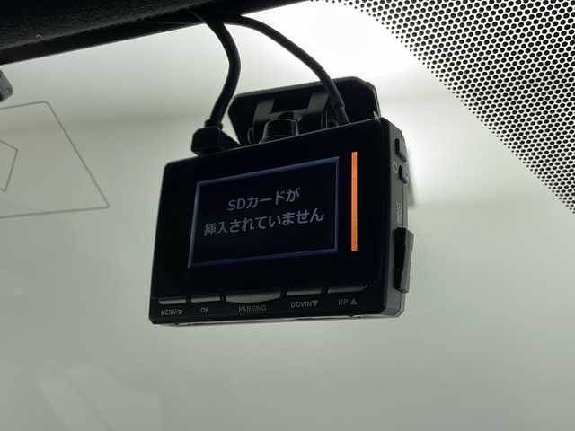 トヨタ ヴォクシー ハイブリッド ZS 鹿児島県 2017(平29)年 7.4万km ホワイトパールクリスタルシャイン 純正10型ナビ/Bluetooth DVD再生可/フルセグTV/バックカメラ/純正フリップダウンモニター/片側電動スライドドア/前後ドライブレコーダー/クルーズコントロール/前席シートヒーター /ビルトインETC2.0/LEDヘッドライト/フォグライト /オートライトコントロール/純正16インチアルミホイール/社外フロアマット/ドアバイザー/スマートキー×2/エンジンプッシュスタート/保証書