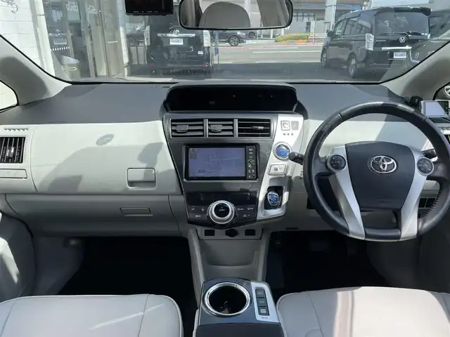 トヨタ プリウス α S ツーリングセレクション 三重県 2012(平24)年 9.1万km ホワイトパールクリスタルシャイン (株)IDOMが運営する【じしゃロン四日市店】の自社ローン専用車両になります。こちらは現金またはオートローンご利用時の価格です。自社ローンご希望の方は別途その旨お申付け下さい/純正SDナビ（CD/DVD/AM/FM/BT）/前後コーナーセンサー/前後ドライブレコーダー/バックカメラ/フルセグTV/レザーシートカバー/バックカメラ/助手席リフトアップシートタイプB/手動車いす用収納装置