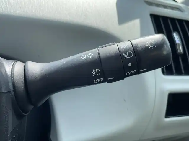 トヨタ プリウス α S ツーリングセレクション 三重県 2012(平24)年 9.1万km ホワイトパールクリスタルシャイン (株)IDOMが運営する【じしゃロン四日市店】の自社ローン専用車両になります。こちらは現金またはオートローンご利用時の価格です。自社ローンご希望の方は別途その旨お申付け下さい/純正SDナビ（CD/DVD/AM/FM/BT）/前後コーナーセンサー/前後ドライブレコーダー/バックカメラ/フルセグTV/レザーシートカバー/バックカメラ/助手席リフトアップシートタイプB/手動車いす用収納装置