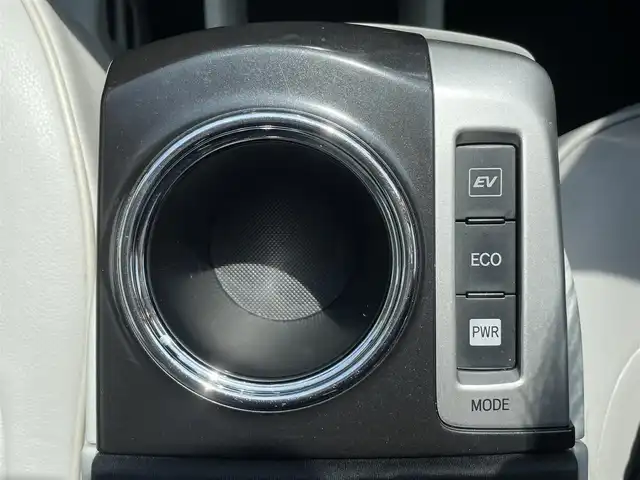 トヨタ プリウス α S ツーリングセレクション 三重県 2012(平24)年 9.1万km ホワイトパールクリスタルシャイン (株)IDOMが運営する【じしゃロン四日市店】の自社ローン専用車両になります。こちらは現金またはオートローンご利用時の価格です。自社ローンご希望の方は別途その旨お申付け下さい/純正SDナビ（CD/DVD/AM/FM/BT）/前後コーナーセンサー/前後ドライブレコーダー/バックカメラ/フルセグTV/レザーシートカバー/バックカメラ/助手席リフトアップシートタイプB/手動車いす用収納装置