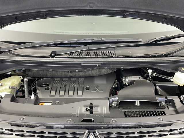 三菱 デリカＤ：５ シャモニー 岐阜県 2025(令7)年 0.1千km グラファイトグレーメタリック/ブラックマイカ 登録済み未使用車/4WD　/オリジナルナビ取付パッケージ＋リアモニター取付パッケージ/レーダークルーズコントロール/ブラインドスポットビューモニター/両側パワースライドドア/パワーシート（運転席）/前席シートヒーター/ハーフレザーシート/ステアリングヒート/ステアリングスイッチ/パドルシフト/パワーバックドア/オートLEDライト/スペアキー/電動パーキング