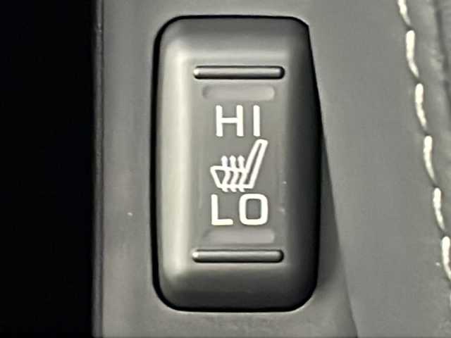 三菱 デリカＤ：５ シャモニー 岐阜県 2025(令7)年 0.1千km グラファイトグレーメタリック/ブラックマイカ 登録済み未使用車/4WD　/オリジナルナビ取付パッケージ＋リアモニター取付パッケージ/レーダークルーズコントロール/ブラインドスポットビューモニター/両側パワースライドドア/パワーシート（運転席）/前席シートヒーター/ハーフレザーシート/ステアリングヒート/ステアリングスイッチ/パドルシフト/パワーバックドア/オートLEDライト/スペアキー/電動パーキング