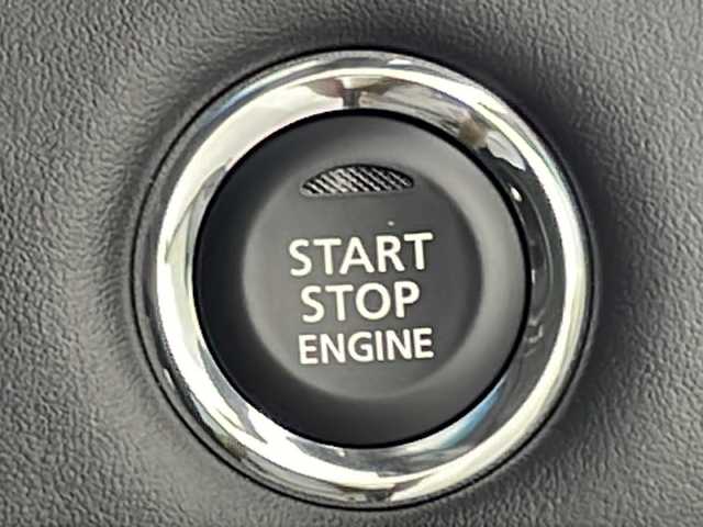 三菱 デリカＤ：５ シャモニー 岐阜県 2025(令7)年 0.1千km グラファイトグレーメタリック/ブラックマイカ 登録済み未使用車/4WD　/オリジナルナビ取付パッケージ＋リアモニター取付パッケージ/レーダークルーズコントロール/ブラインドスポットビューモニター/両側パワースライドドア/パワーシート（運転席）/前席シートヒーター/ハーフレザーシート/ステアリングヒート/ステアリングスイッチ/パドルシフト/パワーバックドア/オートLEDライト/スペアキー/電動パーキング