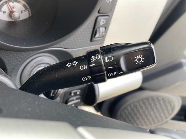 トヨタ ＦＪクルーザー カラーパッケージ 岩手県 2016(平28)年 5.7万km 黒 純正ＳＤナビ　/ＡＭ／ＦＭ／Ｂｌｕｅｔｏｏｔｈ／ＣＤ／ＤＶＤ/バックカメラ　/フルセグＴＶ/コーナーセンサー　/横滑り防止装置　/クルーズコントロール/純正ＥＴＣ　　/純正ＡＷ付きスタッドレスタイヤ積み込み　/スペアキー　/純正フロアマット/純正ドアバイザー/フォグランプ/保証書/取扱説明書/ワンオーナー